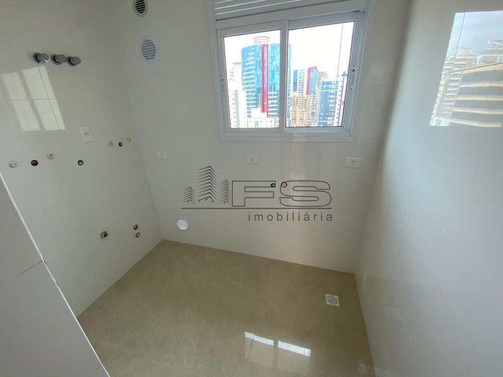 V4195 - Magnum Home, 4 suítes, Meia Praia, Itapema