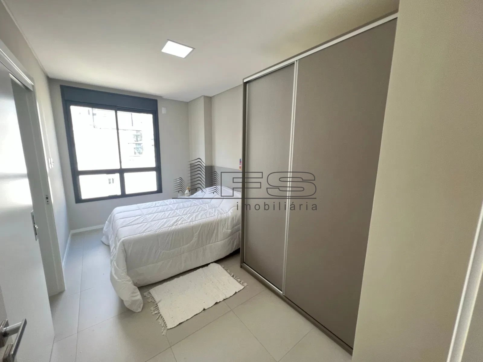 V4932 - Saint Antoine, 3 suítes, Mobiliado, Meia Praia, Itapema