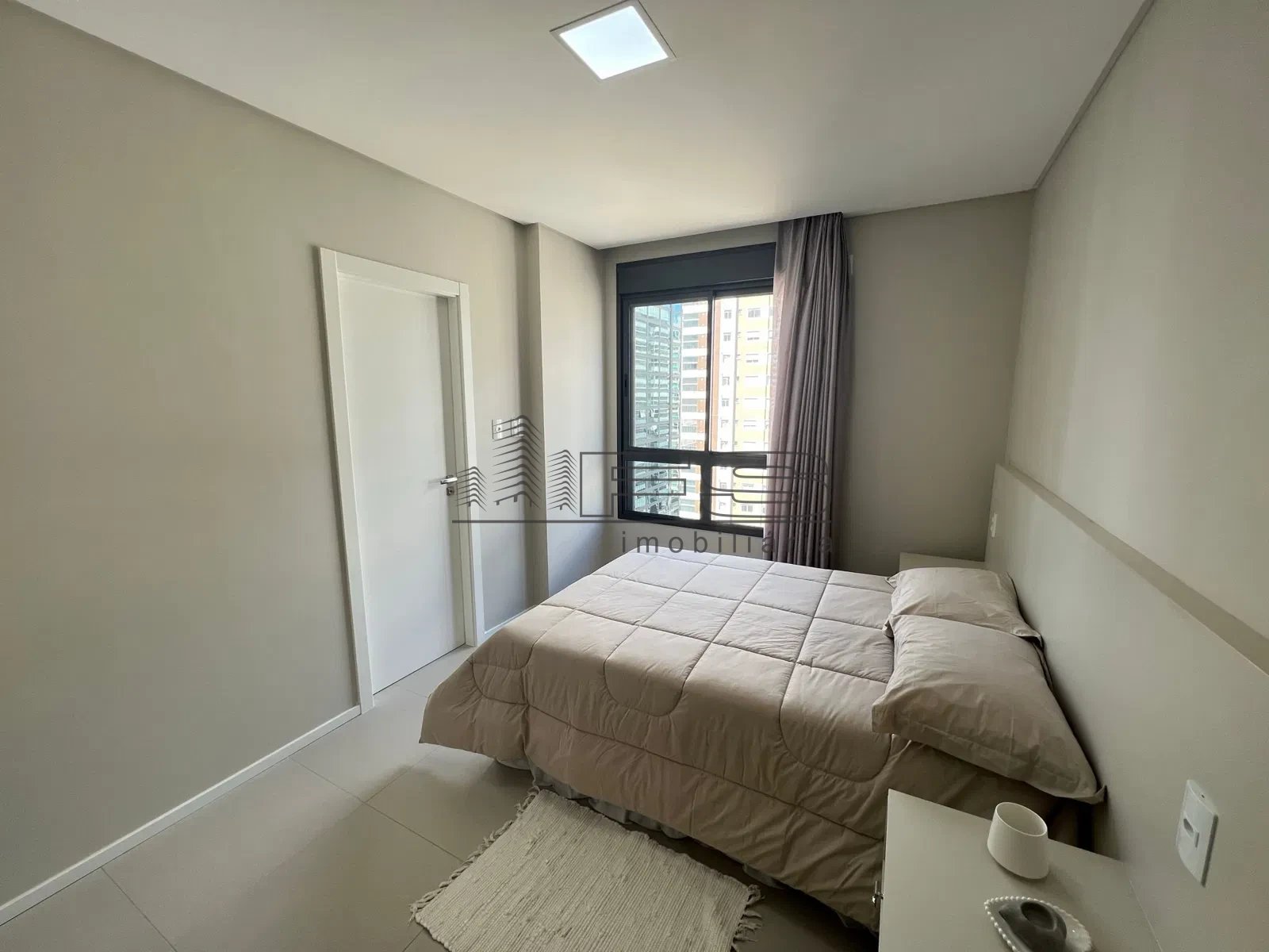 V4932 - Saint Antoine, 3 suítes, Mobiliado, Meia Praia, Itapema