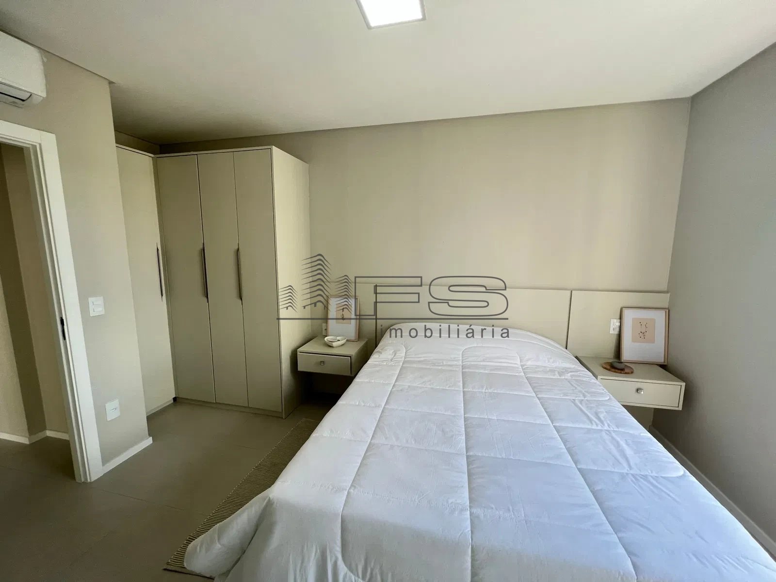 V4932 - Saint Antoine, 3 suítes, Mobiliado, Meia Praia, Itapema