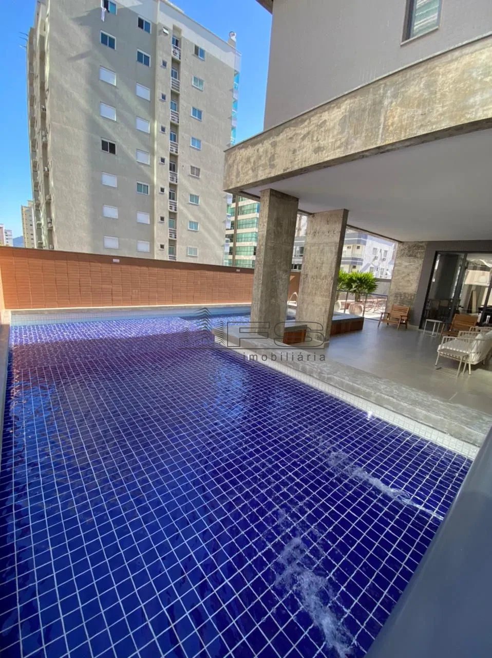 V4932 - Saint Antoine, 3 suítes, Mobiliado, Meia Praia, Itapema