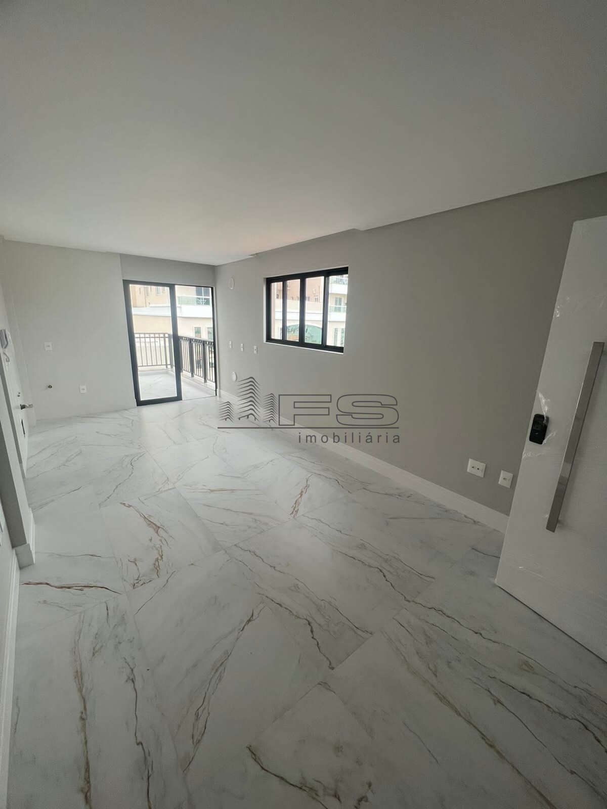 V3810 - Residencial De Ville, 2 dormitórios, Perequê, Porto Belo