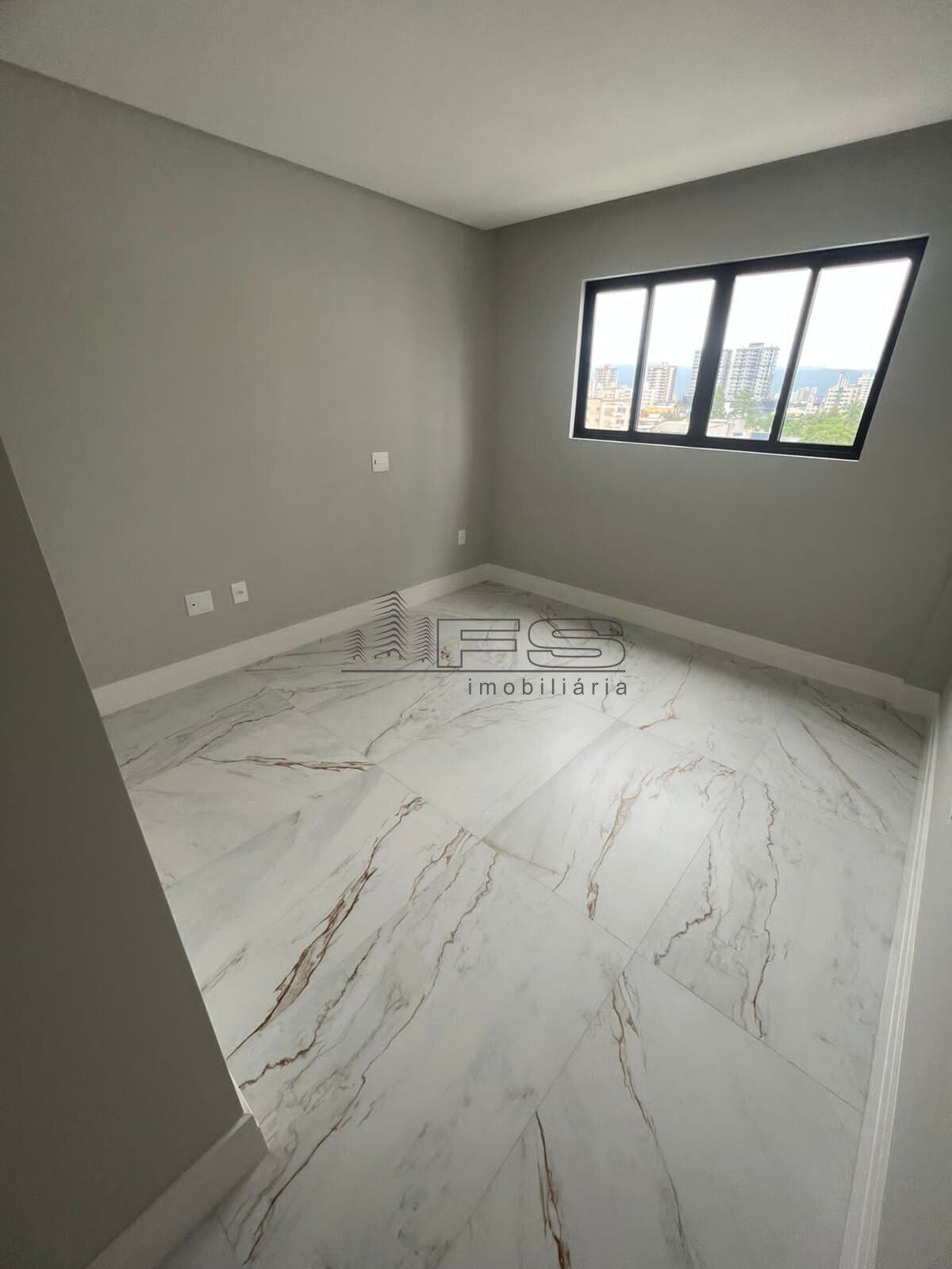 V3810 - Residencial De Ville, 2 dormitórios, Perequê, Porto Belo