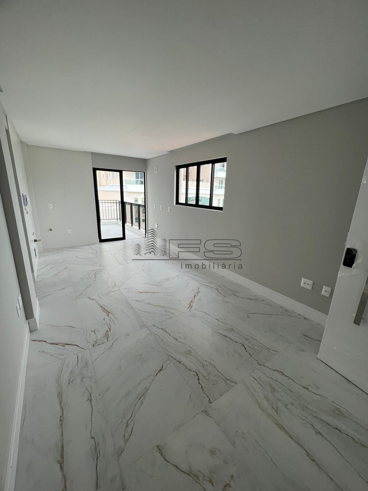 V3810 - Residencial De Ville, 2 dormitórios, Perequê, Porto Belo