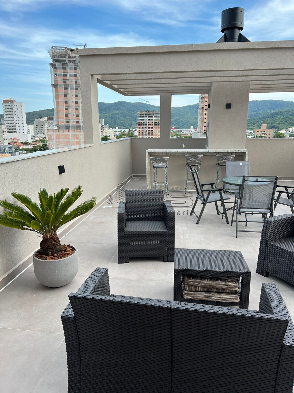 V3810 - Residencial De Ville, 2 dormitórios, Perequê, Porto Belo